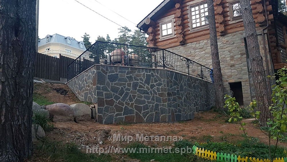 Ограждения террасы в частном доме Ограждения террасы в частном доме
