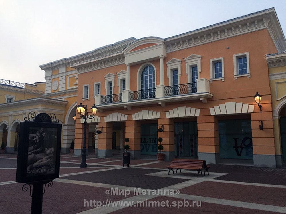 Кованый балкон в ТК Кованый балкон в ТК
