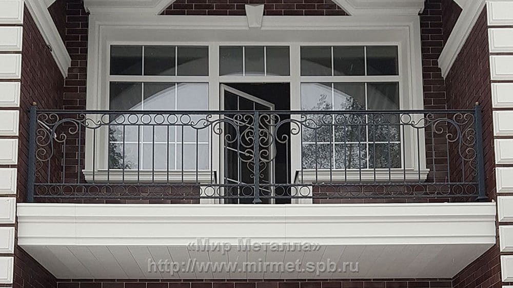 Балконные ограждения в частном доме