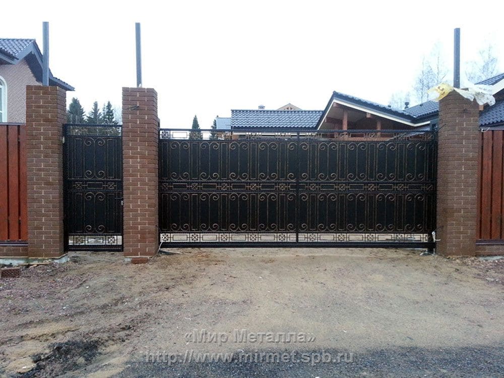 Откатные ворота и калитка Откатные ворота и калитка